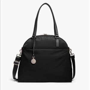 Excellent Used Condition Lo & Sons OMG Travel Bag